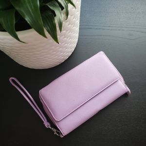 $5 WHEN BUNDLED 🍇 Lavender Clutch Wrislet Wallet